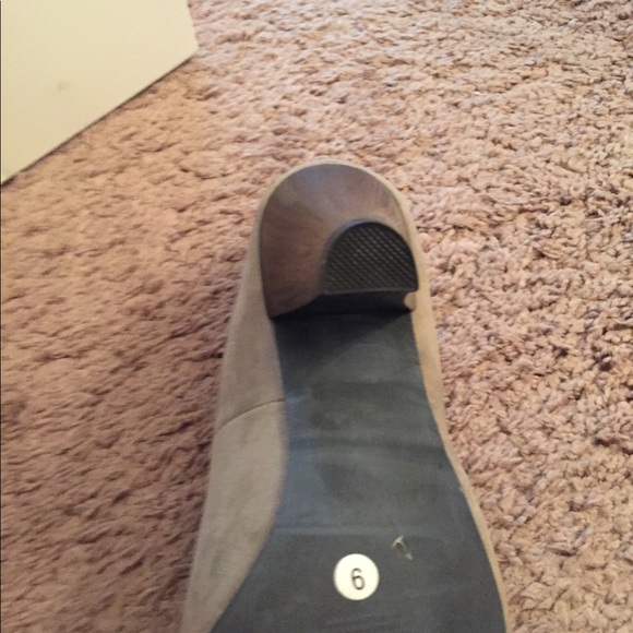 Rebels Willow Bootie Tan Suede NWT - Picture 8 of 8